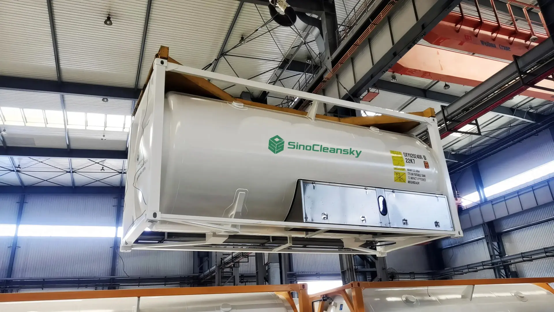 Packaging a ISO Tank Container